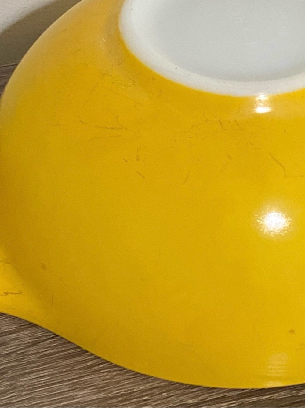 Pyrex Yellow and Green Mixing Bowls - Picture 6 of 10